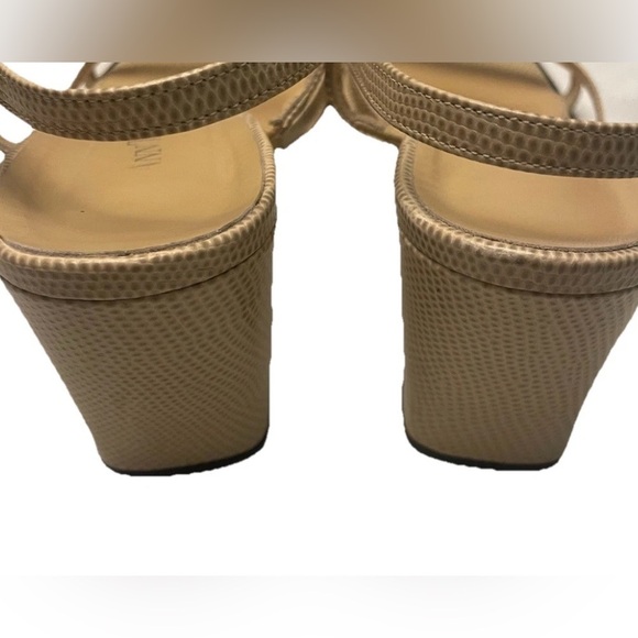 Ann Taylor Vintage 90’s Block Heel Sandal Nude/oatmeal croc print Size 7 - Picture 4 of 6